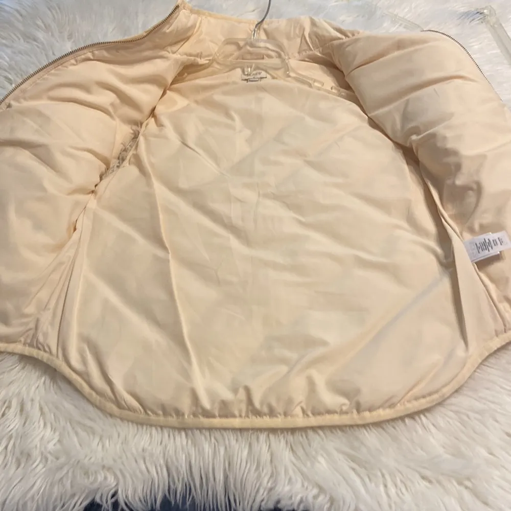 J.Crew Puffer Vest size S BNWOT length 25” bust 36” color cream - Image 8
