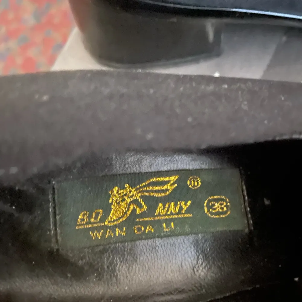 Baciye black suede comfort block heel round toe orthopedic shoes, size 8 preppy - Image 8