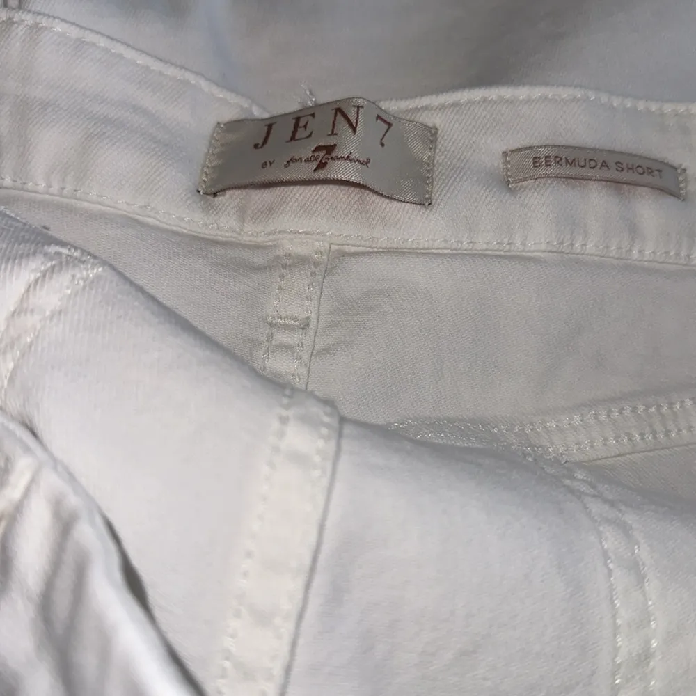 NWT  JEN7 by 7 For All Mankind High Waist Denim Bermuda Shorts White 12 - Image 4