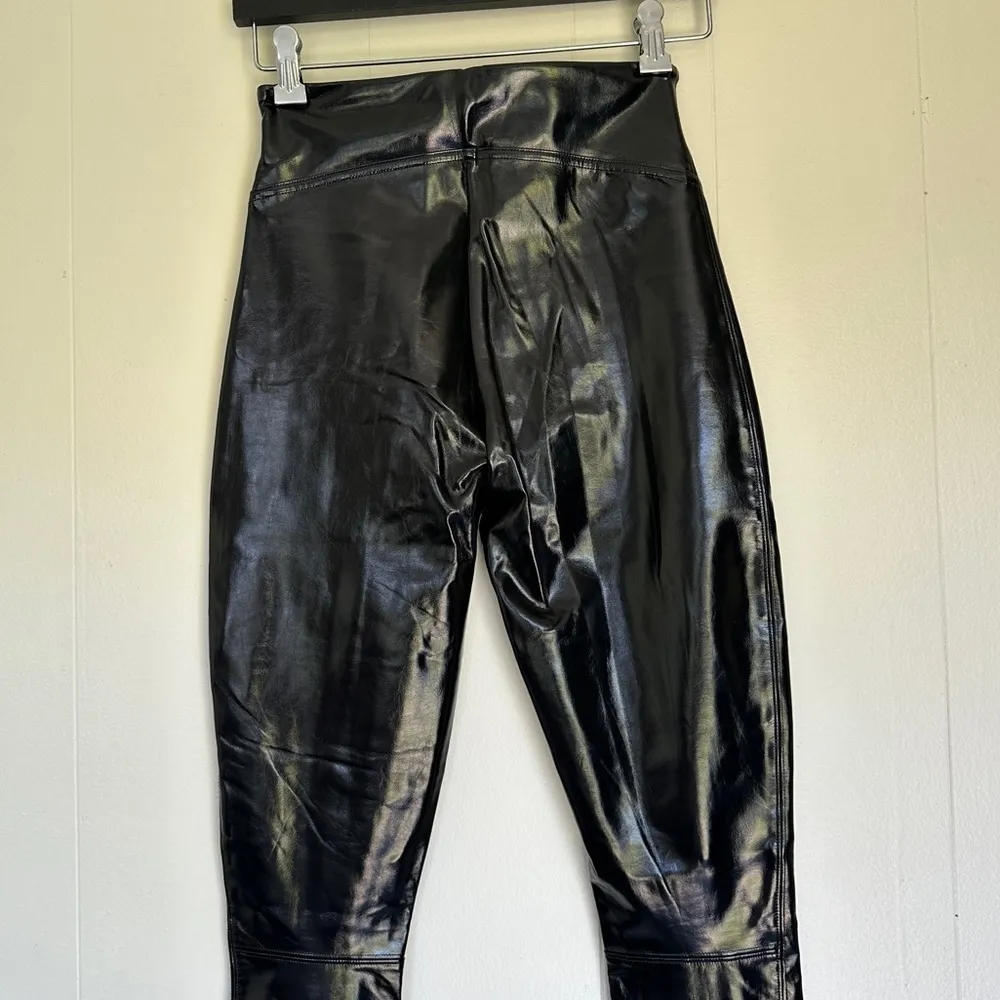 SPANX Faux Patent Leather Leggings Black Small - Image 8