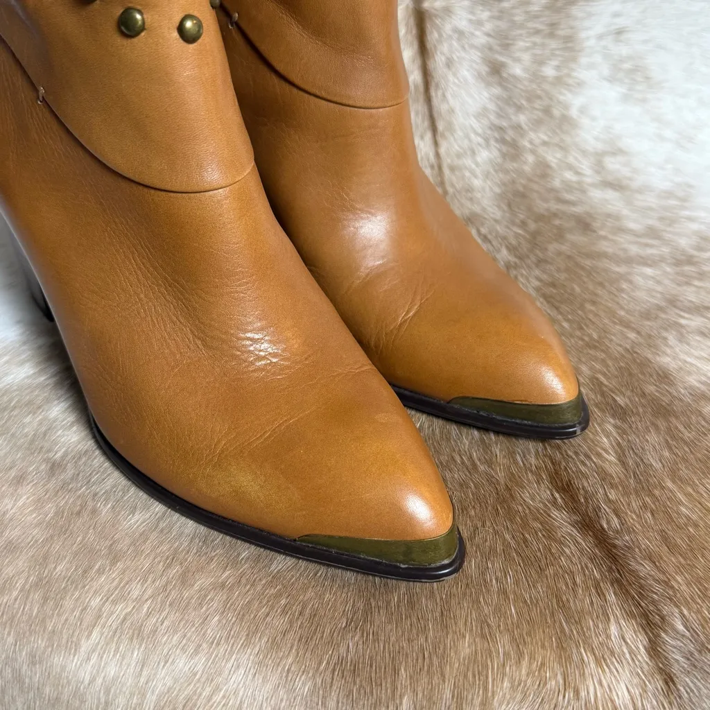 B MAKOWSKY QUINCY LEATHER ANKLE BOOTS Size 8 B45 Tan - Image 3