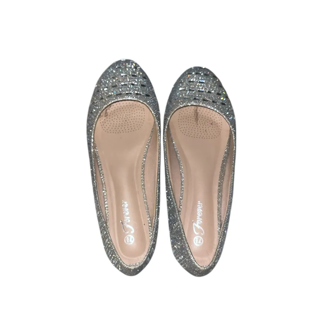 Elegant Silver Glitter Flats Size 7.5 - Image 2