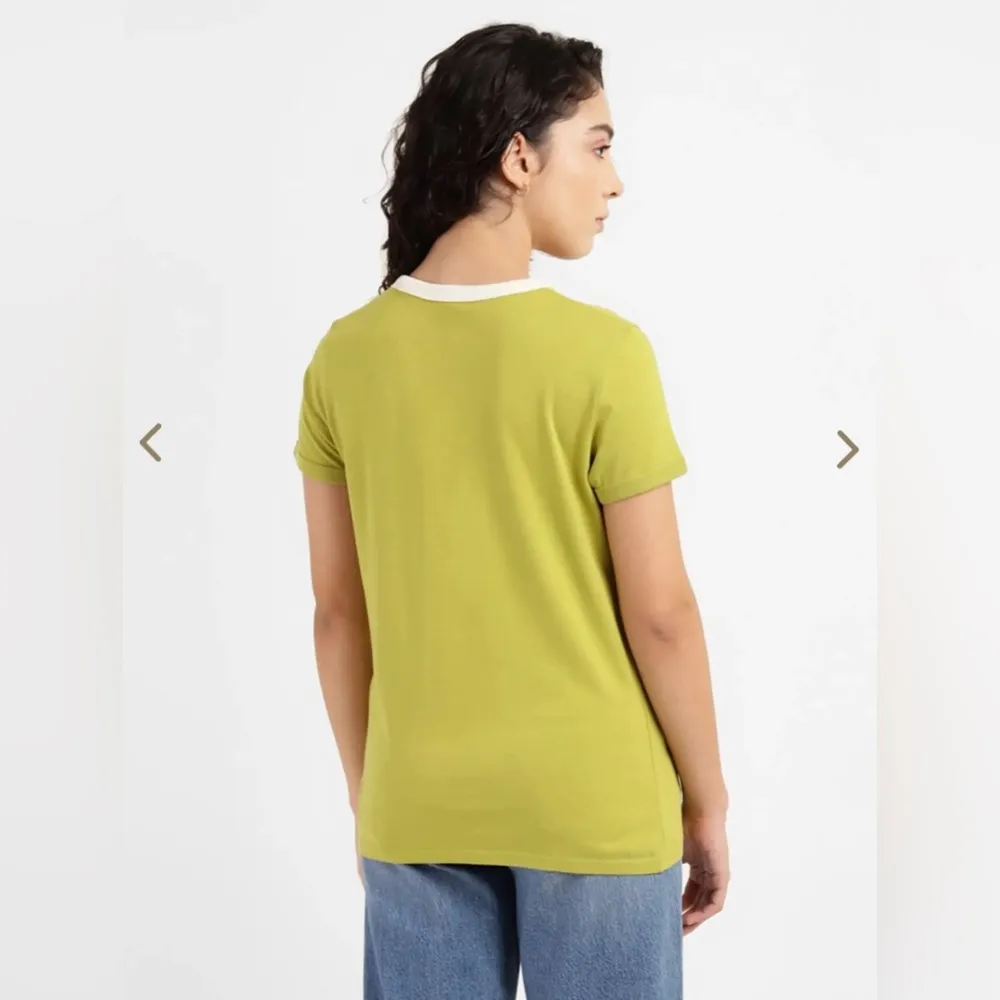 Levi's Green graphic T- shirts SZ:M - Image 3