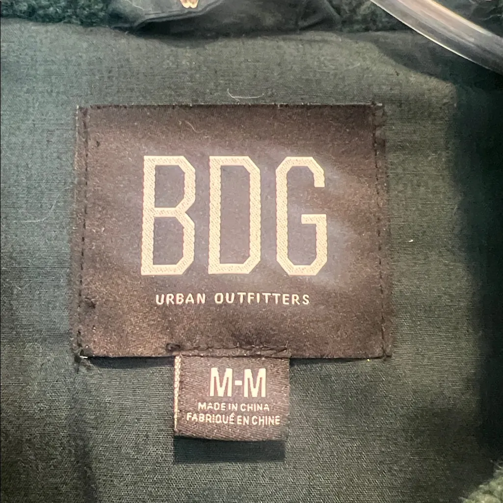 BDG  Chevron Sherpa Jacket in Earth Tones size medium. - Image 7