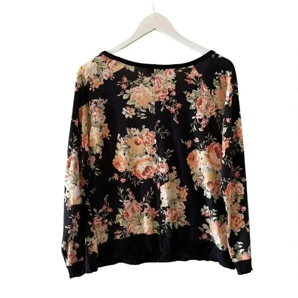 Free Kisses ¾ Sleeves Womens Floral Crewneck “Feels Like Love” Print SZ 2X - Image 9