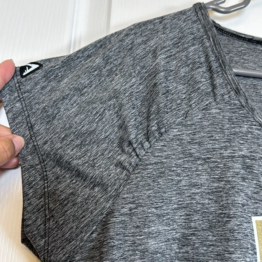 Antiqua VGK Gray V-Neck Hockey Stanley Short Sleeve Knit Size Large EUC #7747 - Image 2