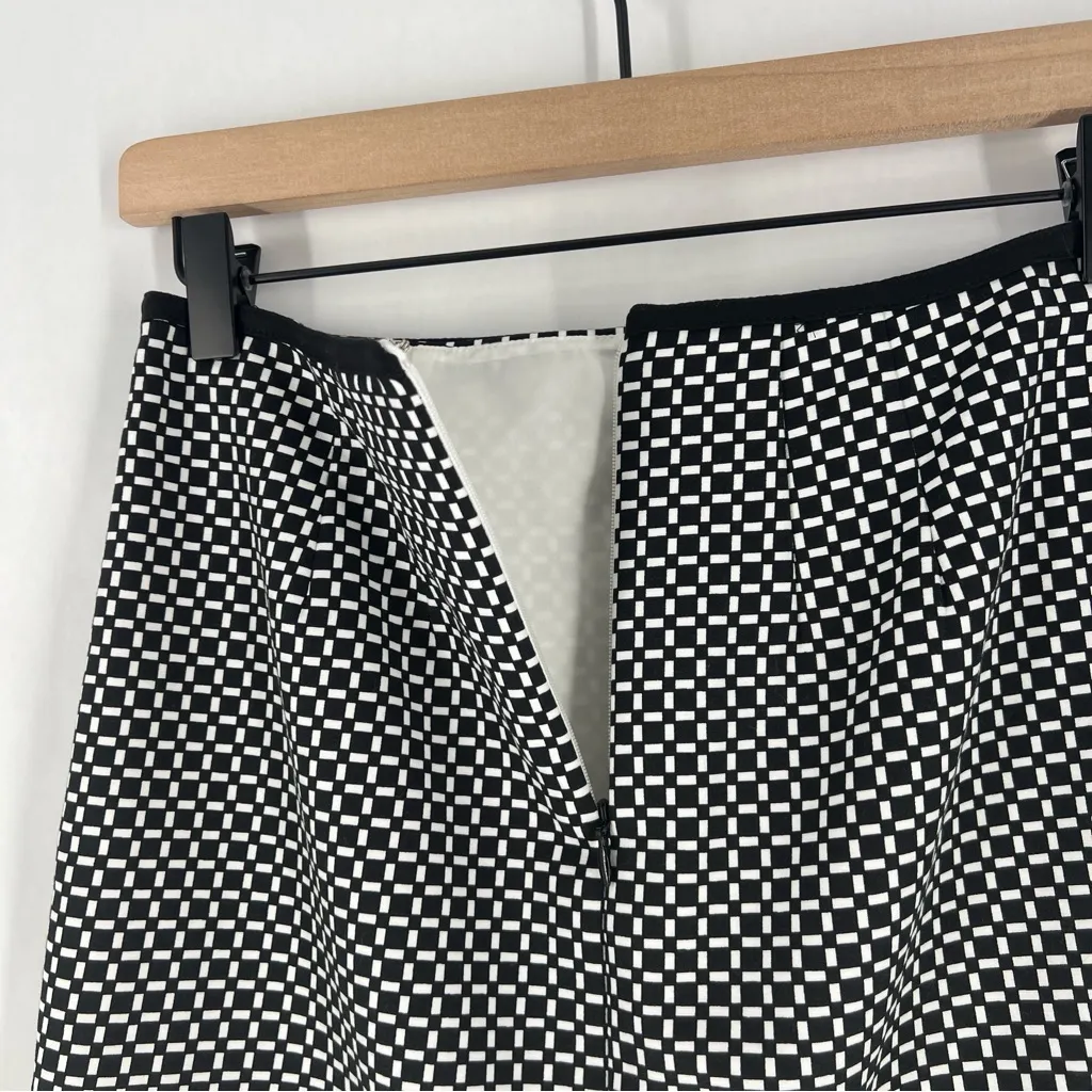White House Black‎ Market Black & White Geo Pencil Skirt Contemporary Size 00 - Image 8