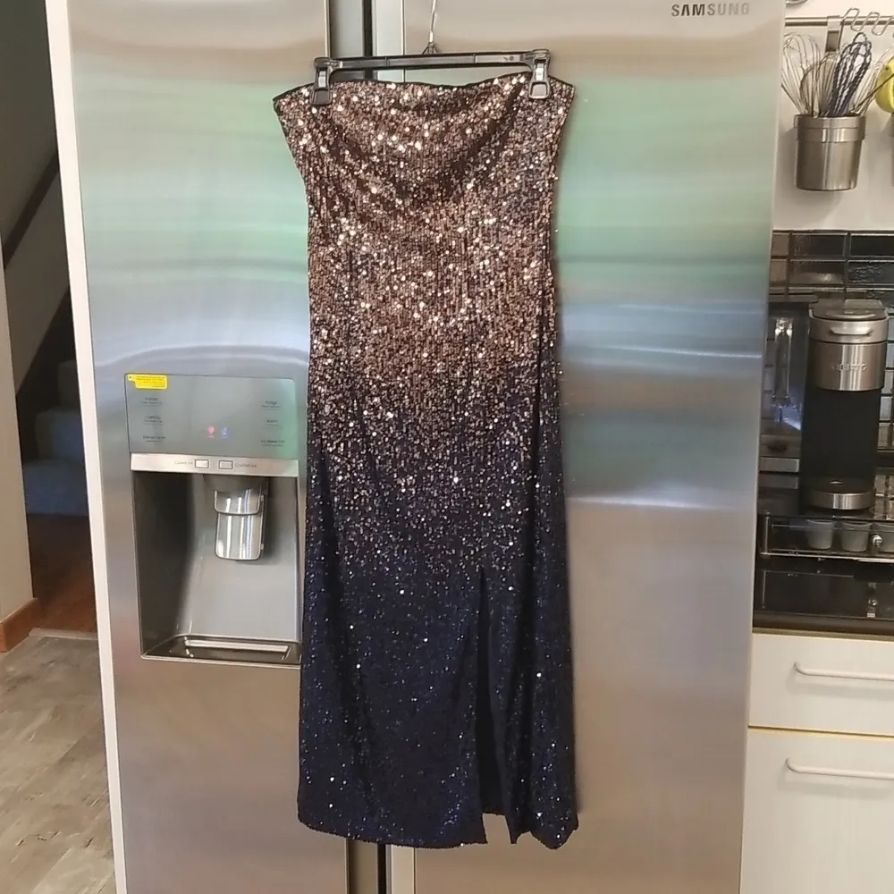 💕TRINA TURK💕 Stella Dress ~ Supernova Sequin Moonstone/Midnight Ombre 8 NWT - Image 8