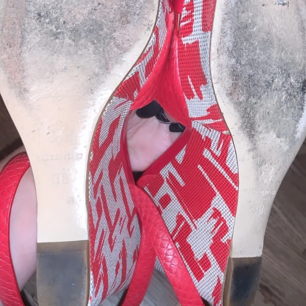 Longchamp wedges red designer printed size 7.5 boho luxury spring resort classic - Image 4