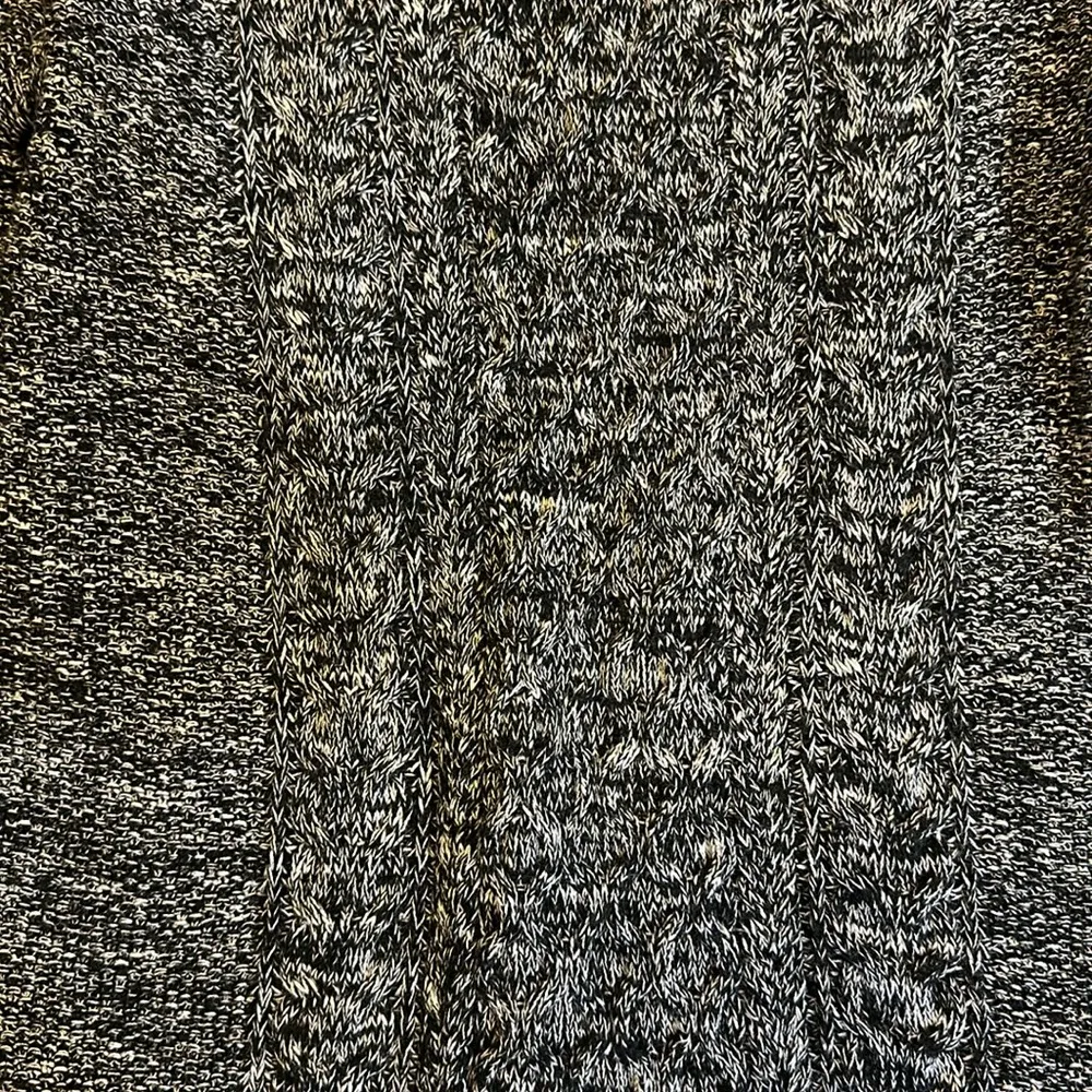 Black and White cable knit sweater - Image 2