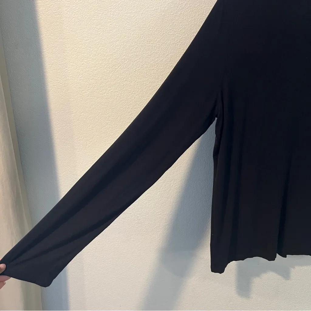 Lord & Taylor Iconic Fit Twisted Front‎ Black Stretch Flowy Rayon Knit Top XL - Image 7