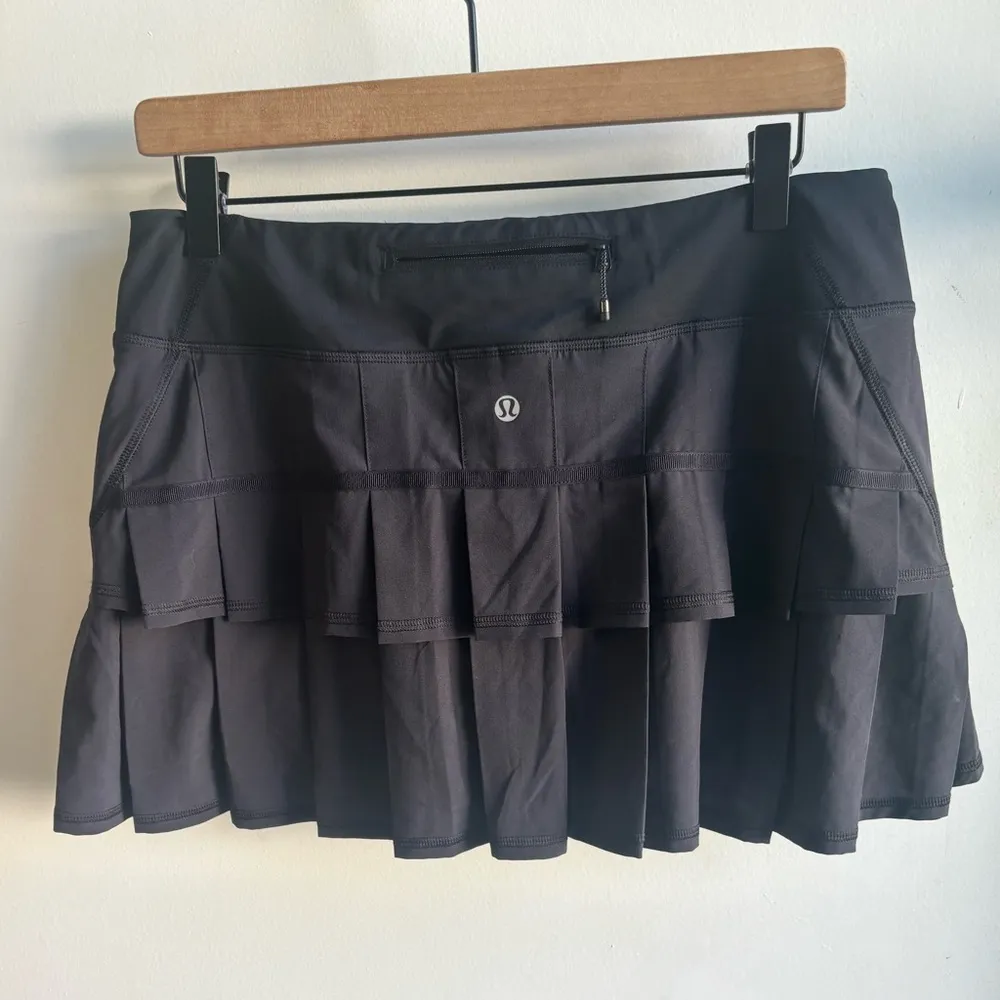 Lululemon‎ Pace Setter black Skirt 8 Athleisure workout yoga pickleball coastal - Image 3