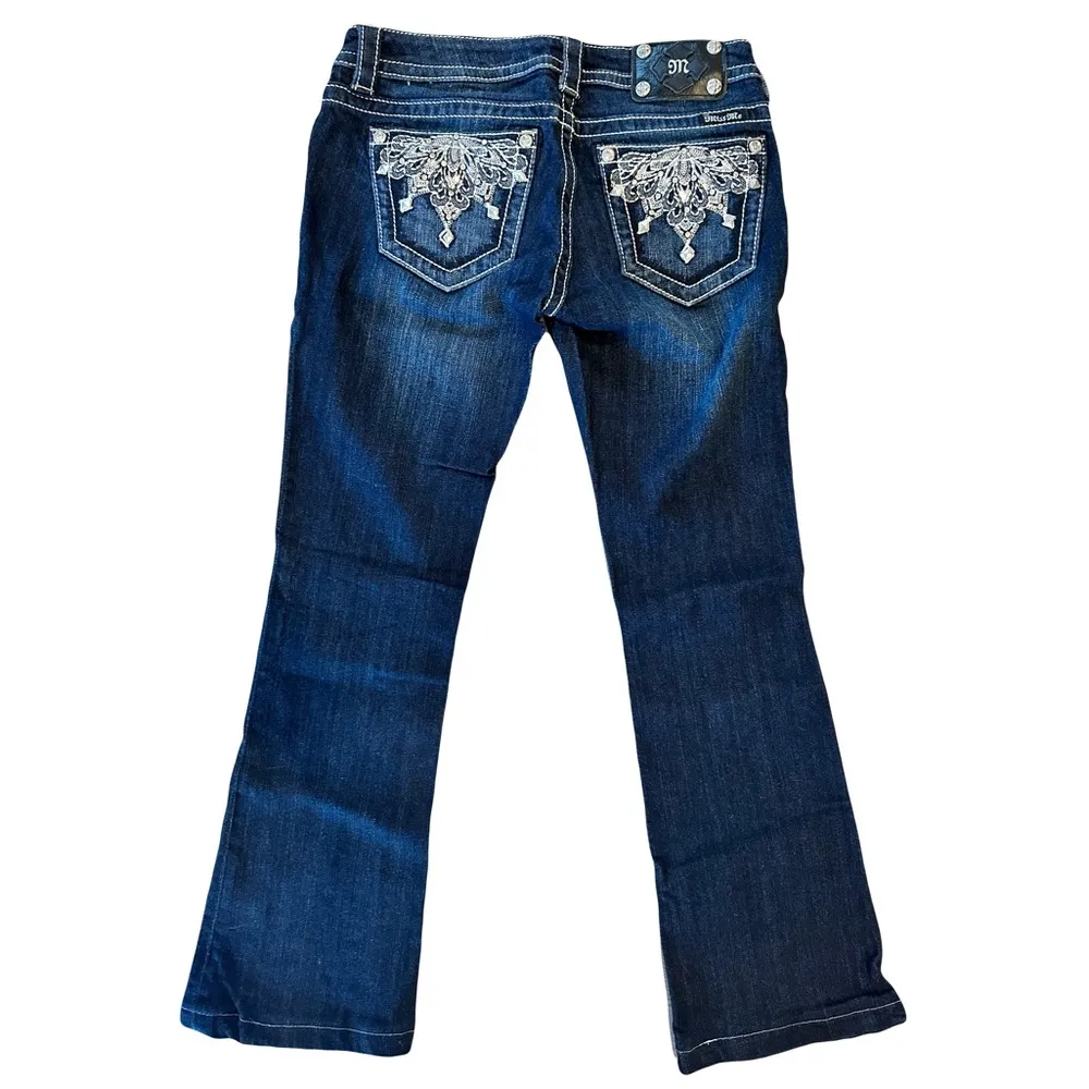Miss Me Signature Boot Cut Crop Bling Jeans Dark Wash Size 27 - Image 6
