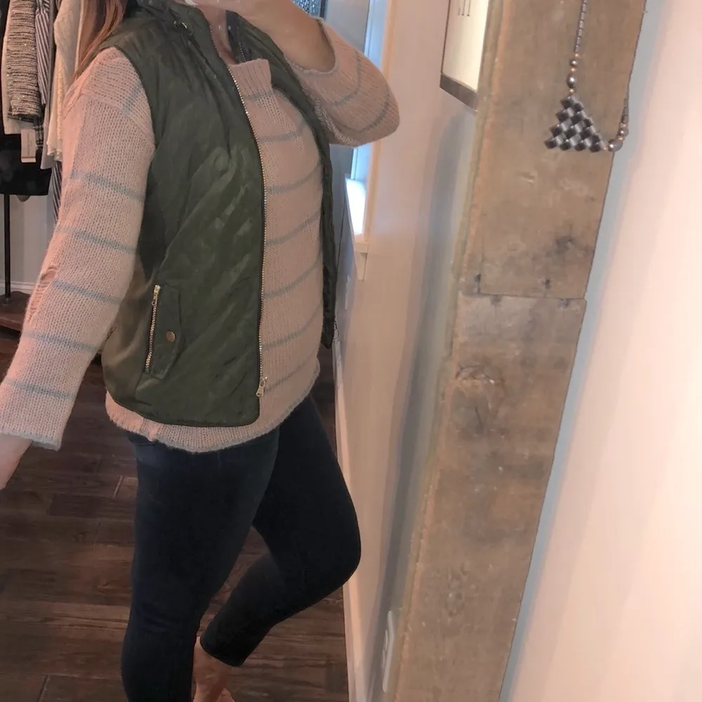 Cavalini small olive green hunting puffer vest - Image 4