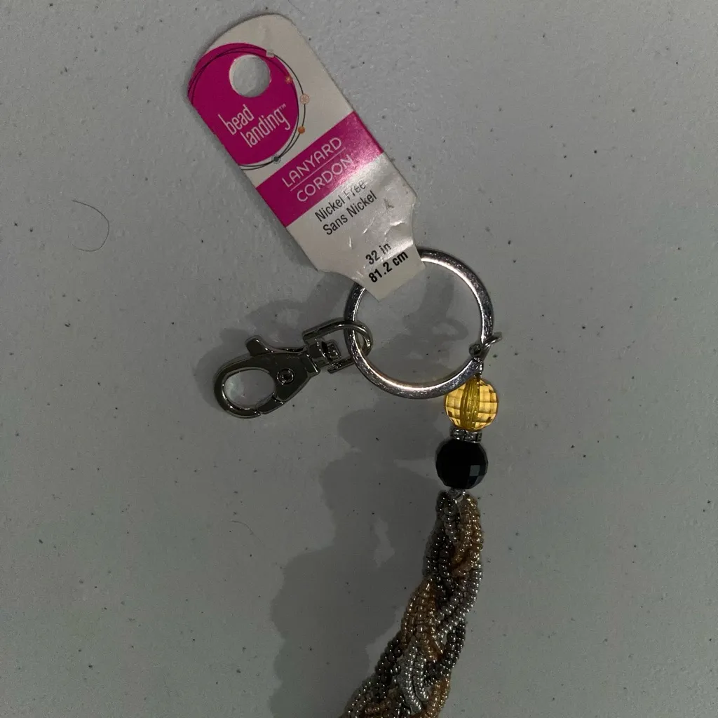 💙 NWT Seed Beaded Braided Lanyard Keychain Silver - Image 5