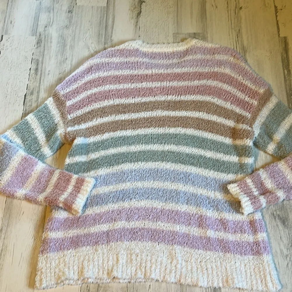 Show me your MuMU Flurry Powder Stripe Knit Sweater Size Small - Image 5