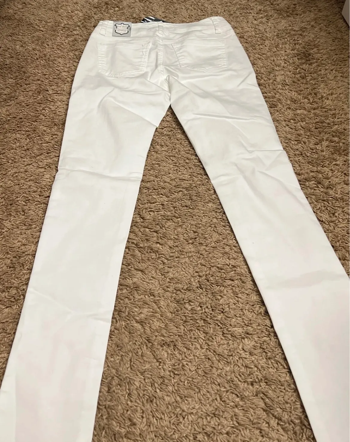 Low Rise White Wash Distressed Jeans - Image 6