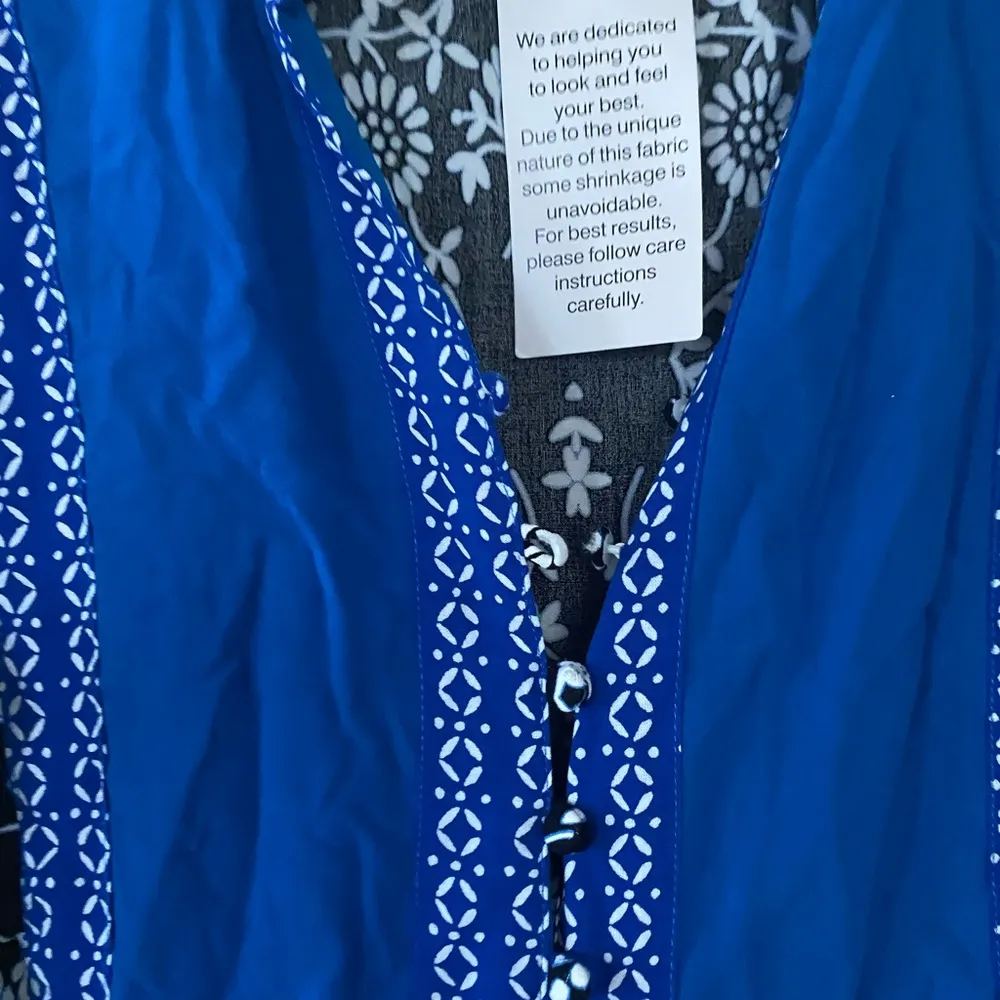 Woman Within Blue Black Floral Button Down Tunic Top Women’s Size 18/20 FLAWED - Image 9