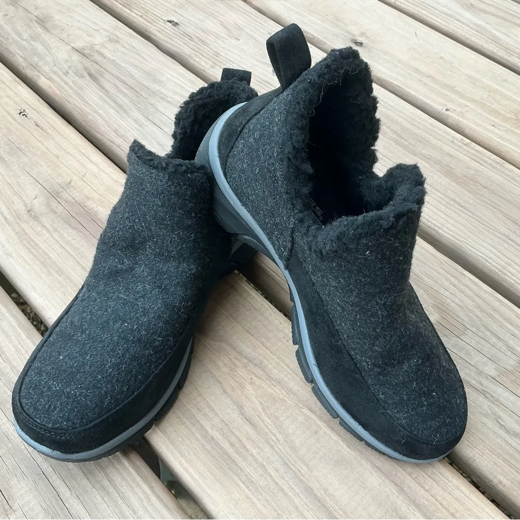 Skechers slip ons 🌟🌟🌟 - Image 4