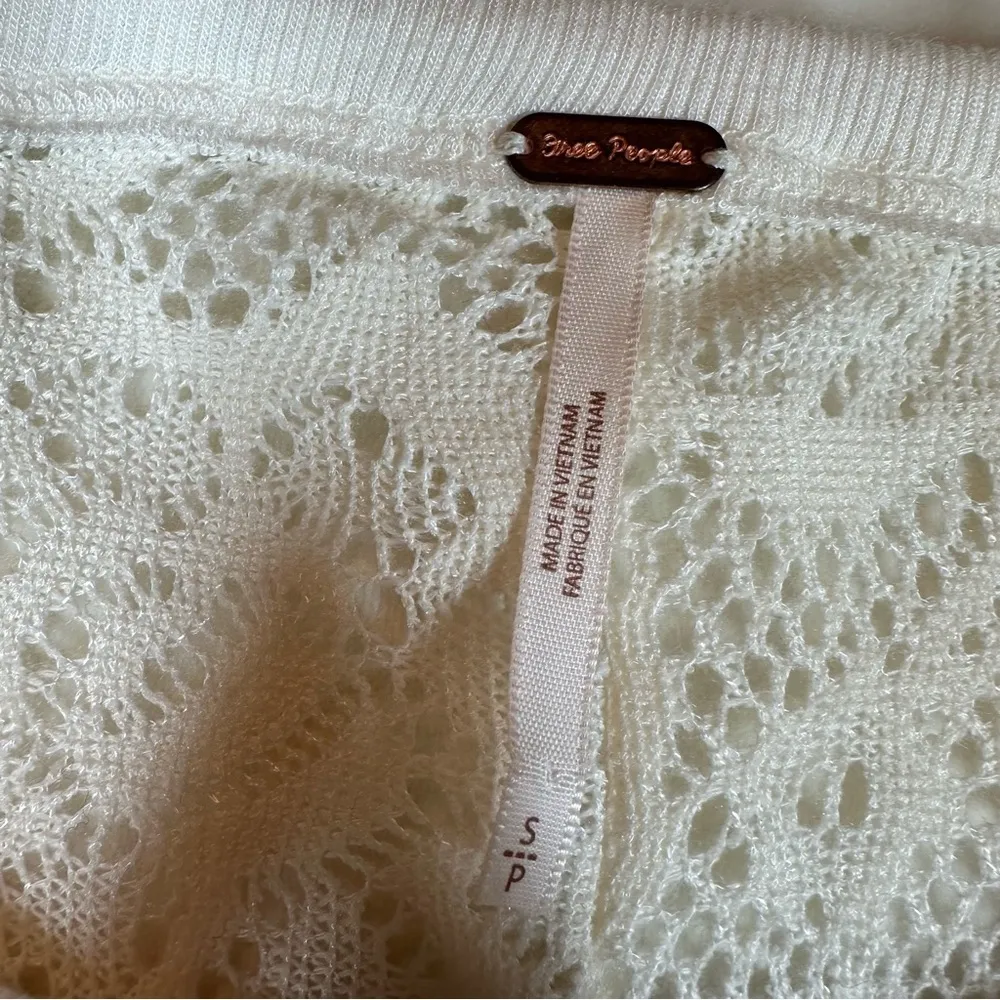 Free People Floral Soft Lace HiLo Oversize Sweater Top Boho Festival Ivory Small - Image 4