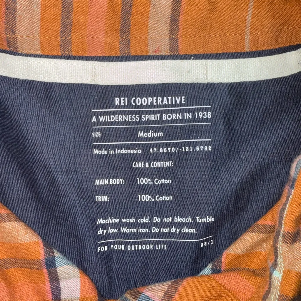 REI co op Wallace lake orange plaid flannel medium cabincore outdoor hike‎ camp - Image 2