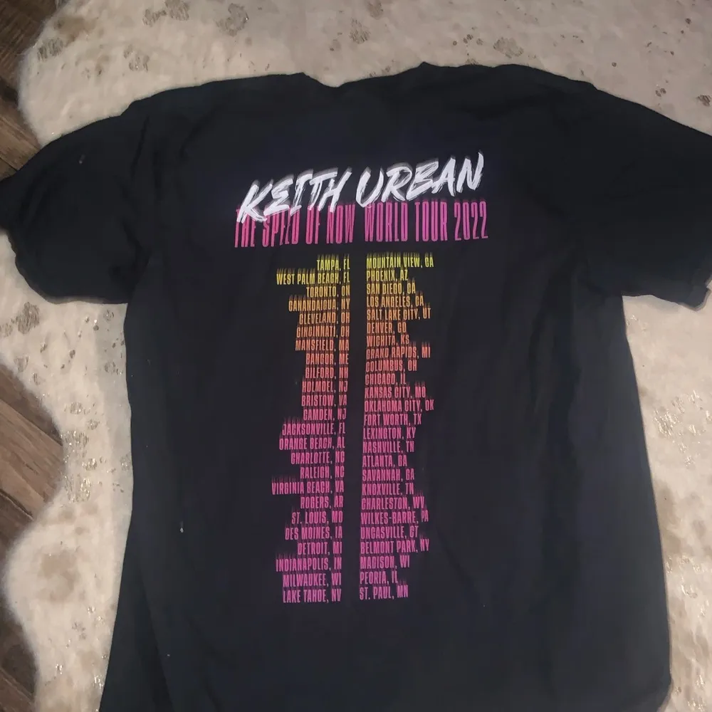 Country Keith urban 2022 tour concert tour tee shirt like new the speed of now L Black Size L - Image 3