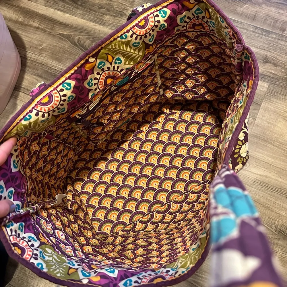 Xtra Large Vera Bradley Tote Bag - Image 3