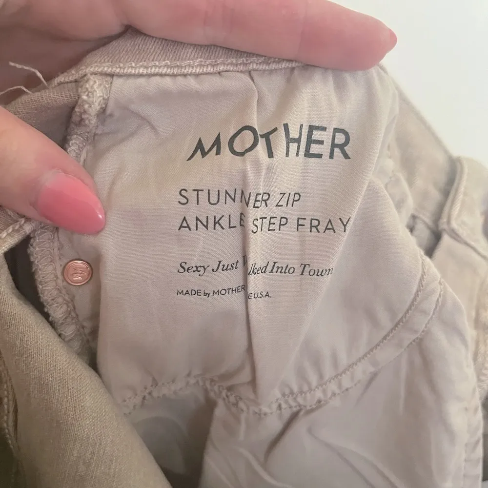 MOTHER Stunner Zip Ankle Step Fray Jean Tan Size 30 - Image 15