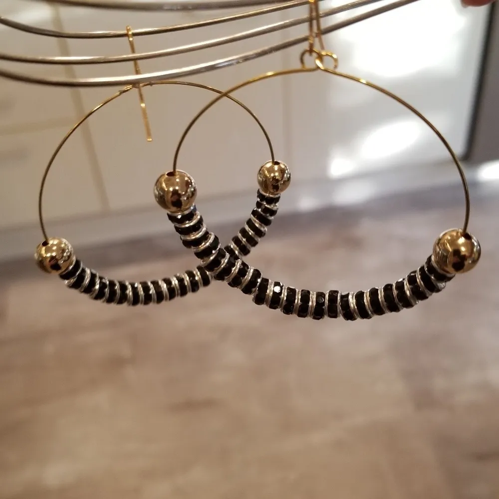 💕VANESSA MOONEY💕 Beaded Rhinestone Hoop Earrings - Image 4