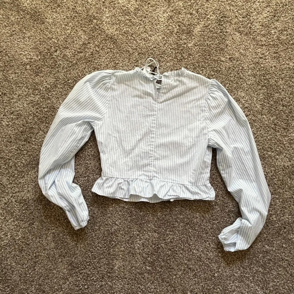 H&M Blouse Long Sleeve Ruffled Collar and Hem Blue Vertical Stripes Zip Small - Image 8