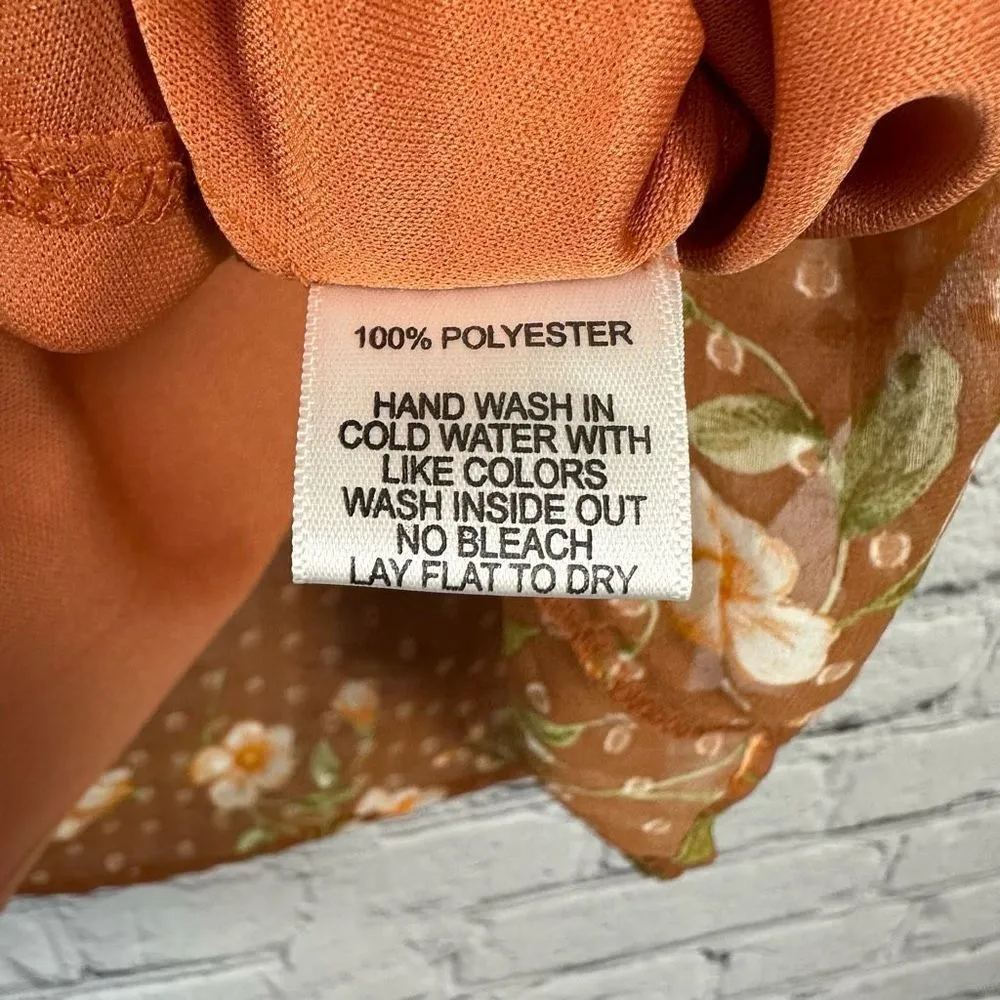 NWT Gibsonlook Women’s Woven Blouse Top Floral Split Neck Tie Burnt Orange S - Image 9