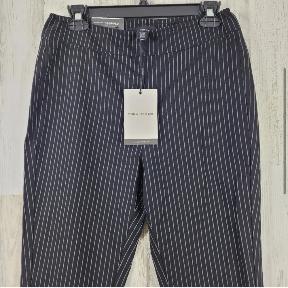 CROPPED HIGH RISE STRETCH PANTS — BLACK WHITE PINSTRIPE — 8 - NWT! - Image 5