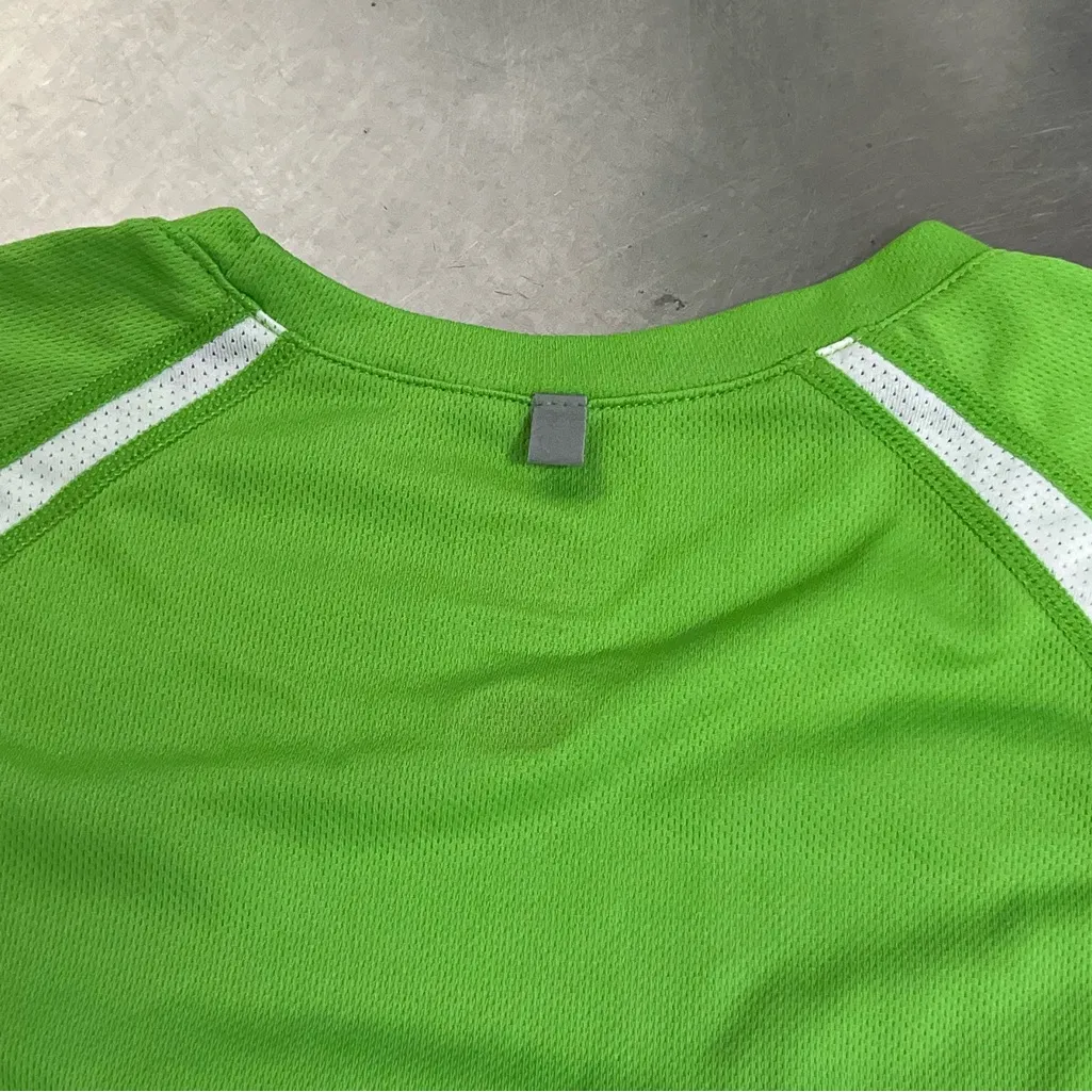 Nike Fit Dry Womens Green & White Vented Short Sleeve Top - Size Medium - VGUC - Image 9