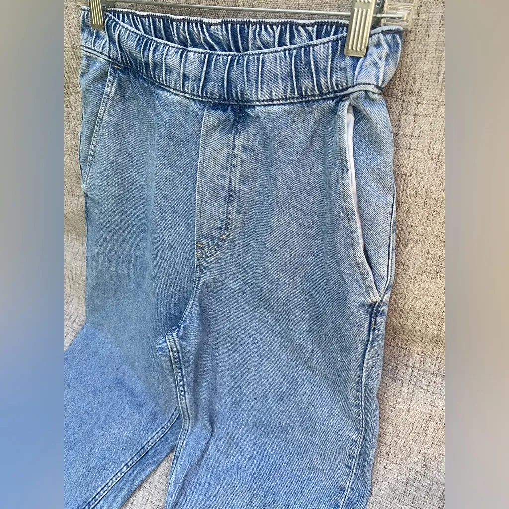 H&M Light Blue Denim Jeans Size XS, With Elastic Waist, Loose Fit - Image 3