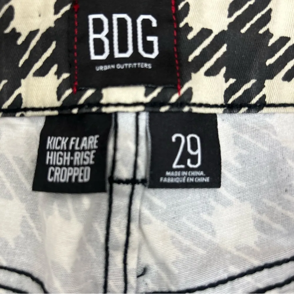 BDG | Kick Flare High Rise Cropped Jeans Houndstooth UO Size 29 - Image 5