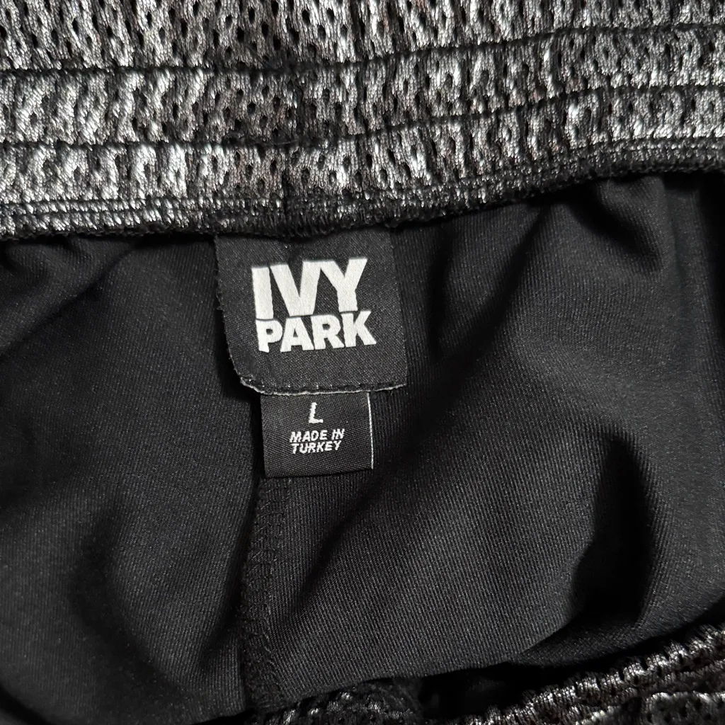 💖 Ivy Park Metallic Silver Mesh Basketball Shorts - Image 4
