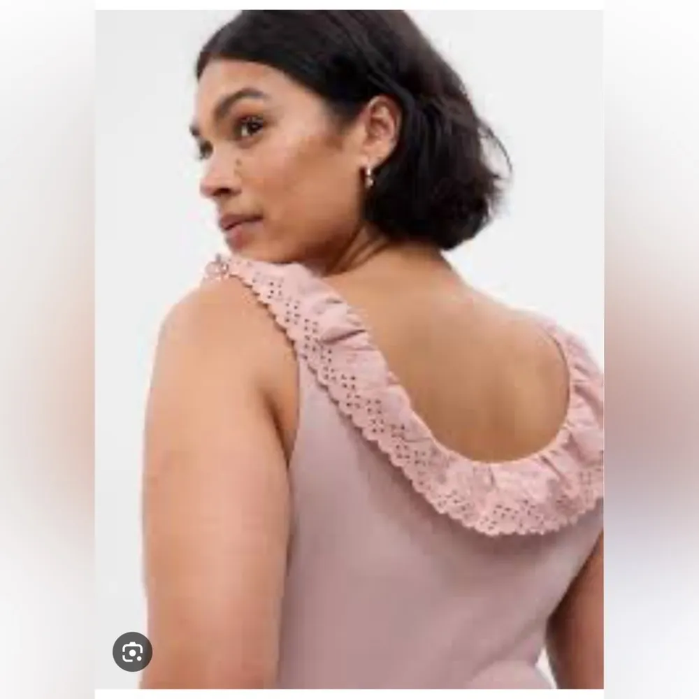 Gap  Eyelet Ruffle Neck Ribbed Tank Top - Image 10