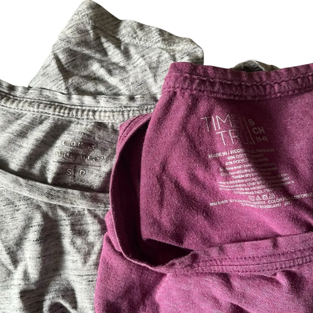 Old Navy Time and Tru‎ Gray and Purple Short Sleeve T-shirt Tees Casual Classic - Image 2