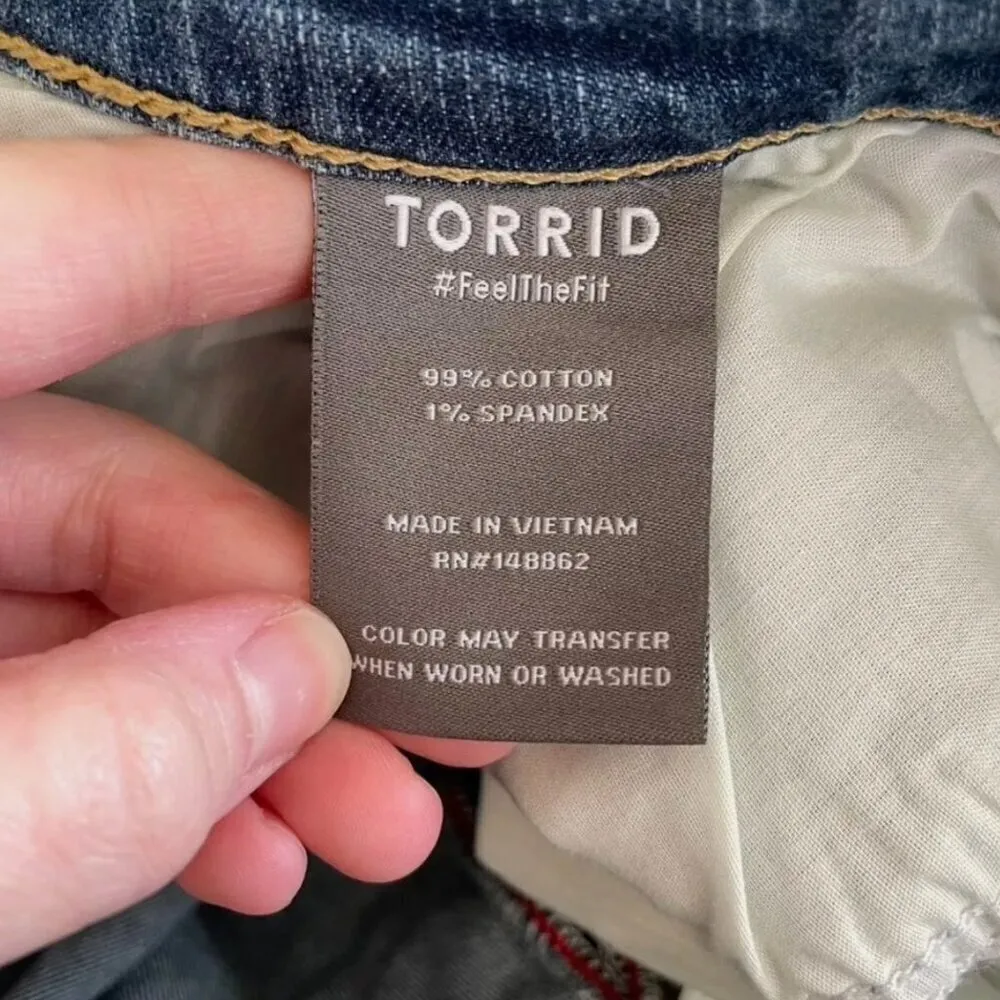 NEW NWT TORRID Plus Size Crop Boyfriend Straight Vintage Stretch Mid Rise Jean - Image 7