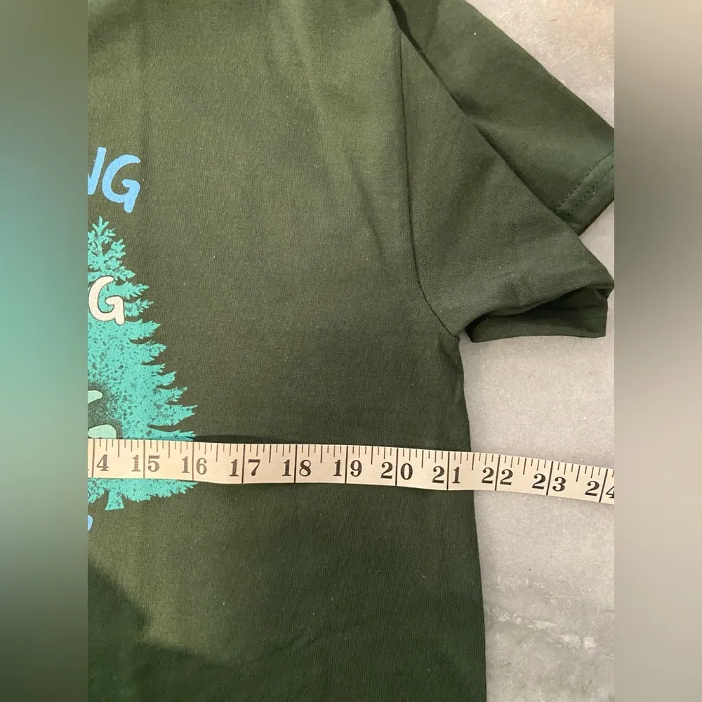 NWOT Green Size L Graphic Print Tee Shirt Love Camping Drinking Woods Funny - Image 10