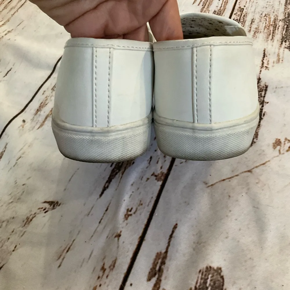 BRASH GOLD STAR WHITE SLIP ONS - Image 5