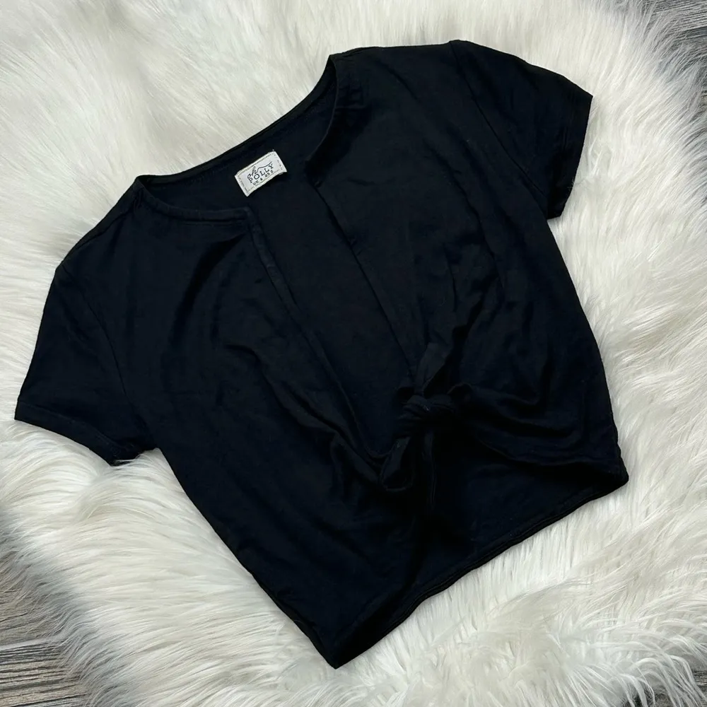 Oh Polly Knot My Intention Plunge Tie Front Crop Top in Black - Image 7