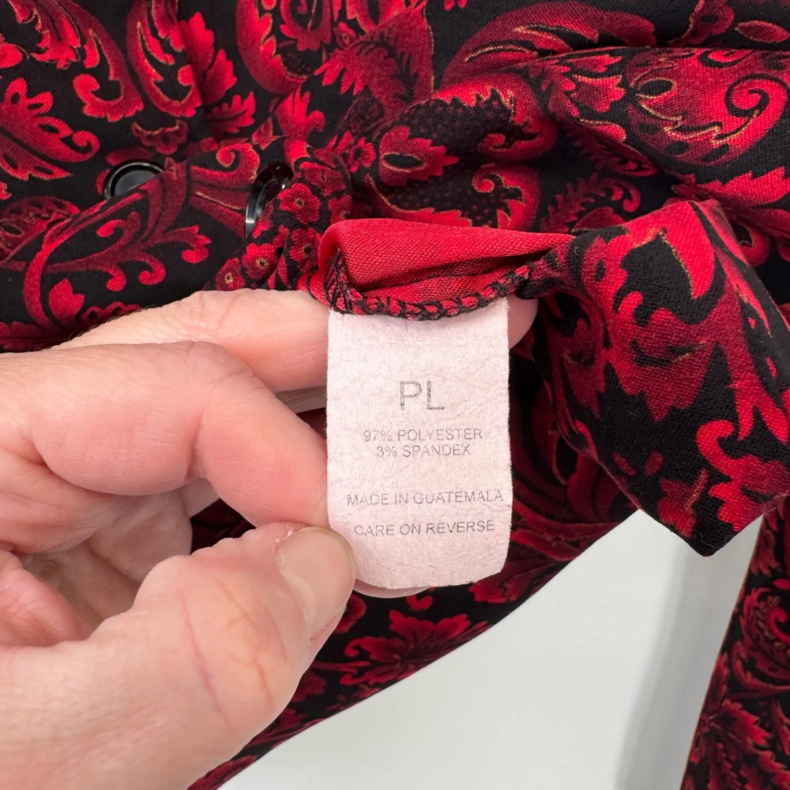 Briggs New York Button Front Shirt Red Black Damask Polyester Microsuede size PL - Image 6