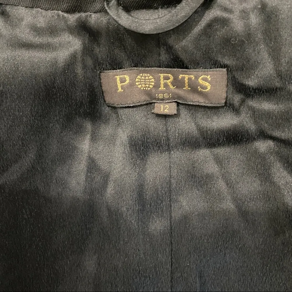 Ports 1961 100% wool and 100% silk lining cut out vest NEW Black Size 12 - Image 6