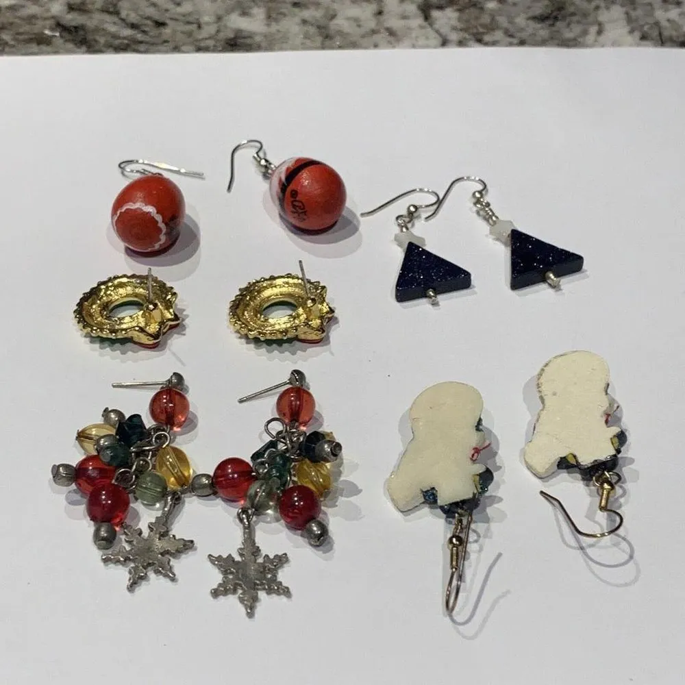 Lot Of 5 Costume Earrings Pierced Christmas Holiday Snowman Santa Wreath Etc - Image 11
