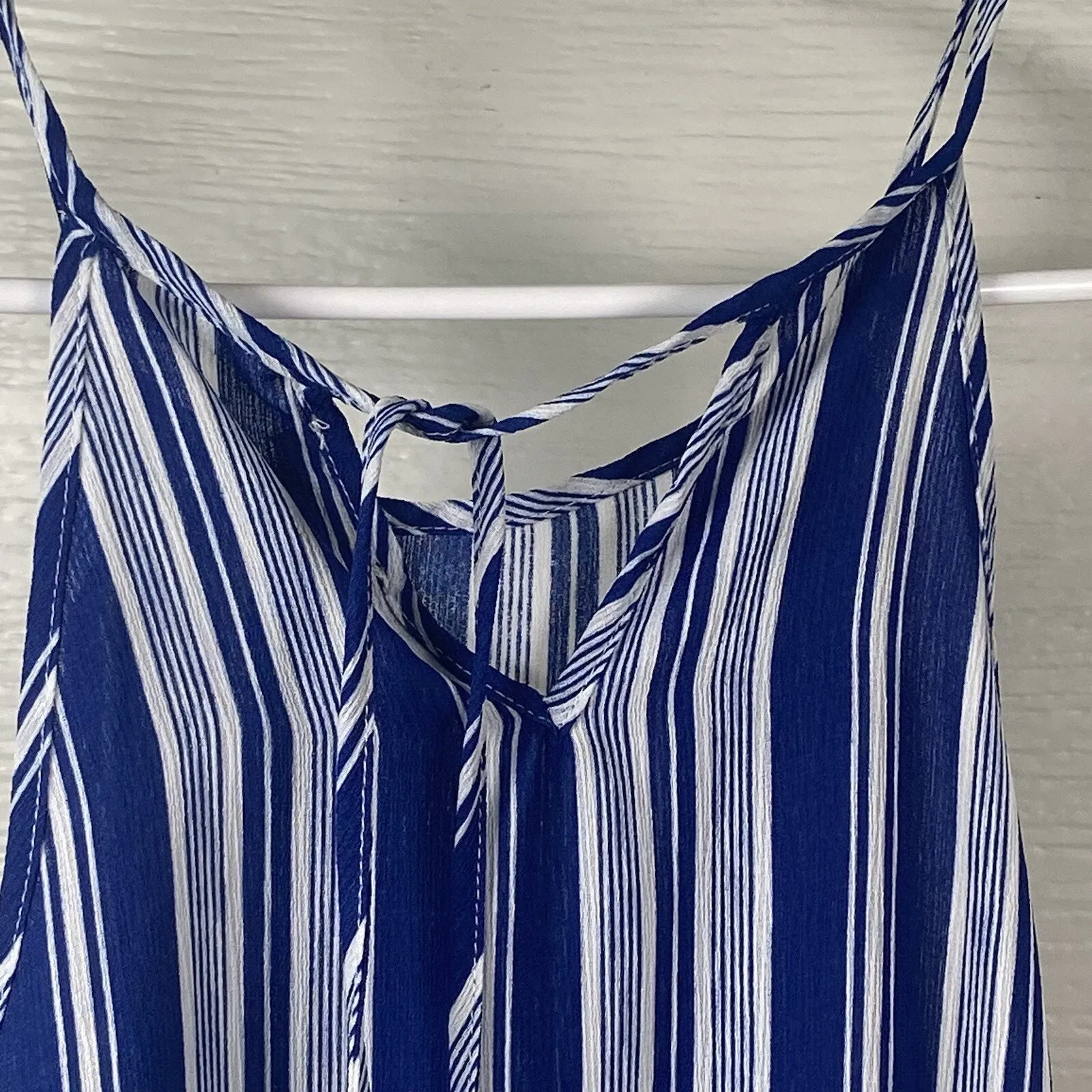 EUC Womens Lily White Size L Blue White Striped Tank Blouse Tiered Nautical - Image 3