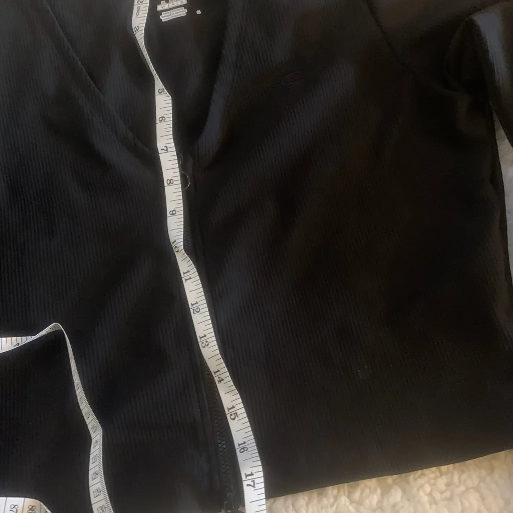 Champion Women's Black Long Sleeve‎ Crop Top - Image 5