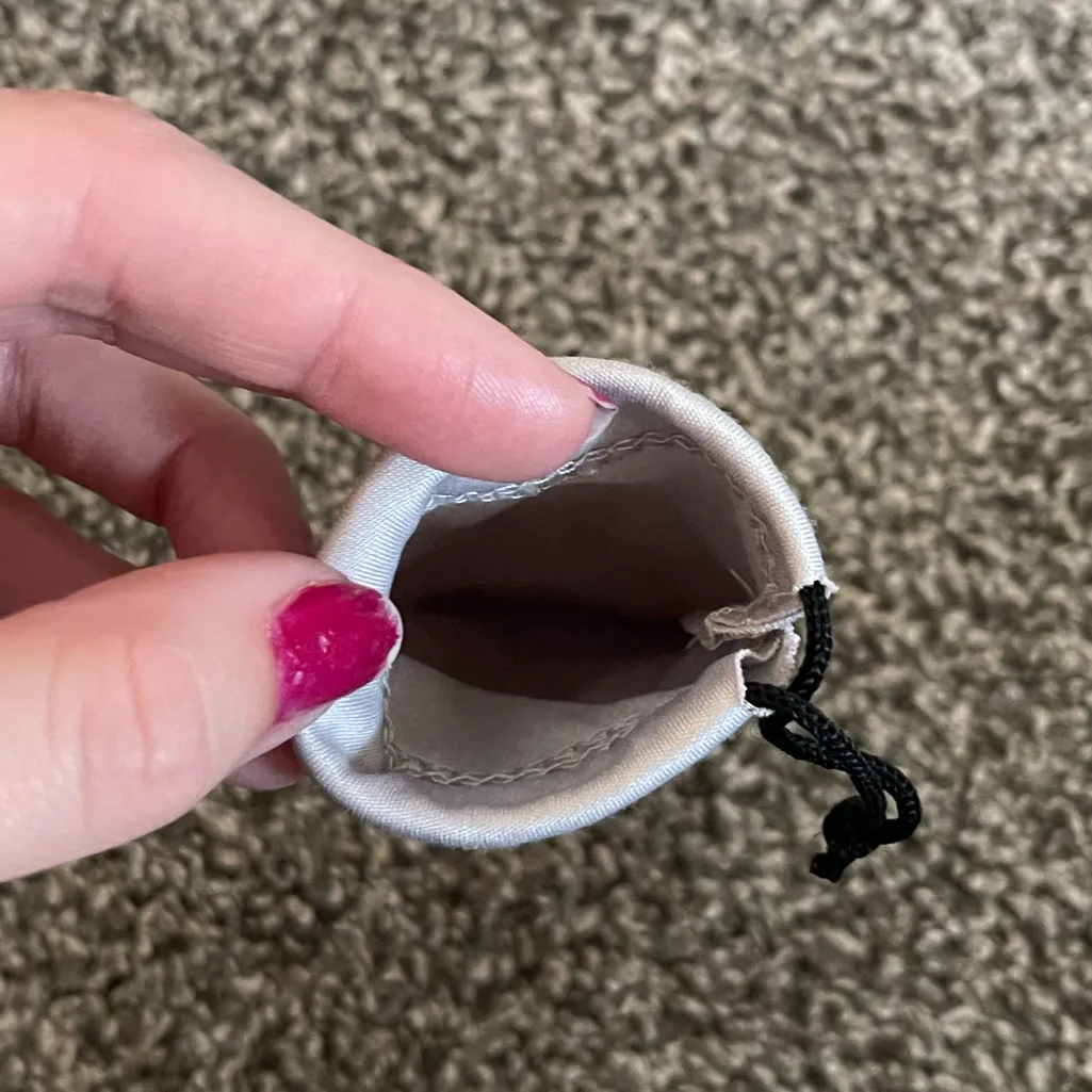 Tashon Cream Accessory Reading Glasses, Sunglasses Pouch - Image 3