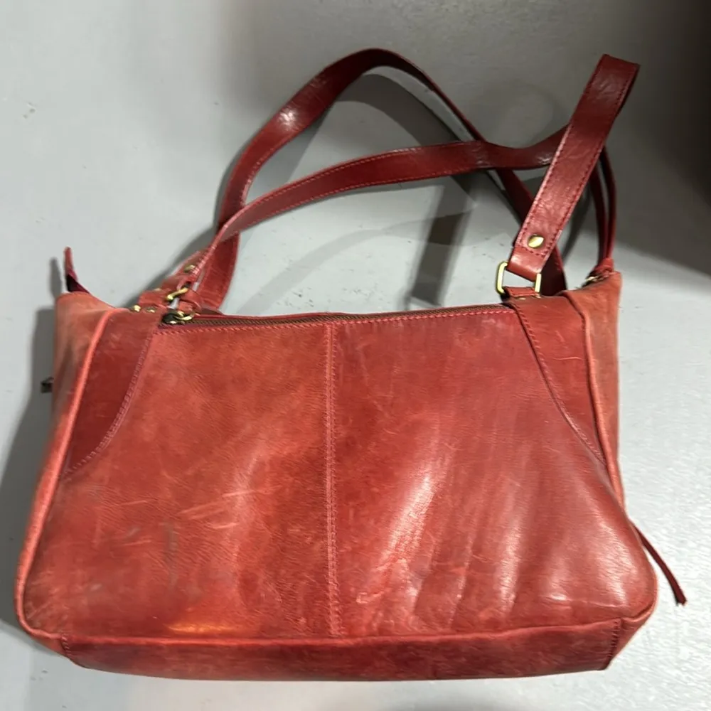 Born red concept bag - Image 3
