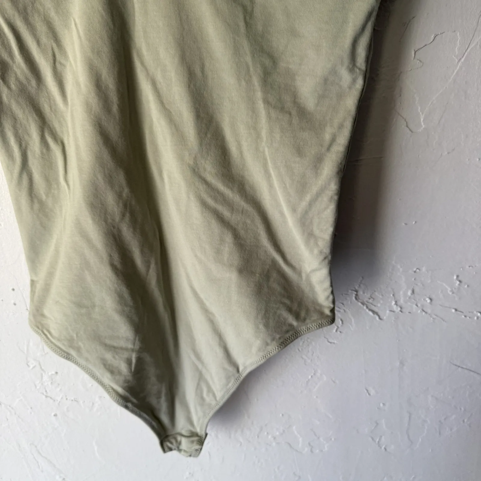 Everlane Bodysuit Womens‎ Small Supima Cotton Stretch V Neck Cap Sleeve - Image 3